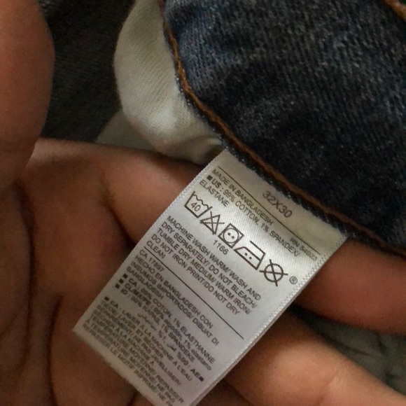 Old Navy Men’s Slim Jeans - Picture 4 of 4
